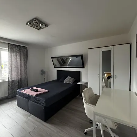 아파트 3 Schlafzimmer 4 Gaeste Self-check-in Wlan 포르츠하임